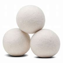 100% wool dryer balls, a low waste solution to fabric softener and dryer sheet