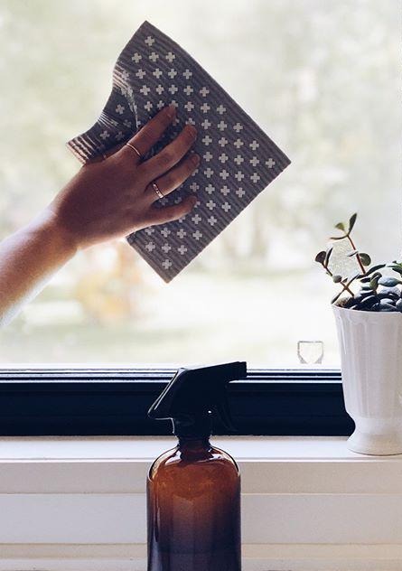 Eco-friendly sponge cloth in grey X pattern, replace the use of up to 17 rolls of paper towel