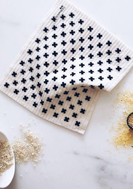 Eco-friendly sponge cloth in white X pattern, replace the use of up to 17 rolls of paper towel