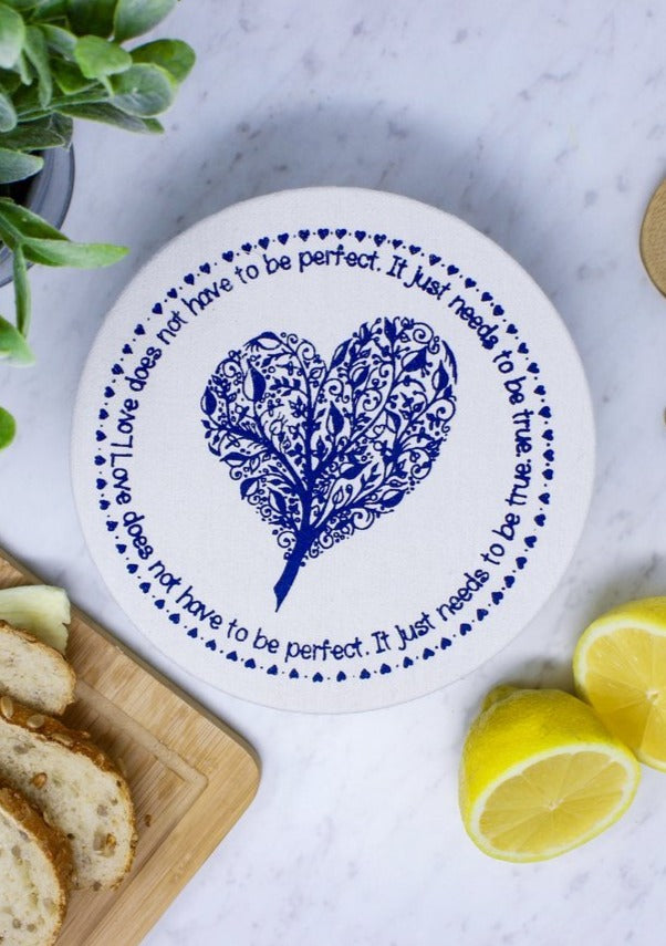 Organic cotton reusable bowl cover. Tree heart print.