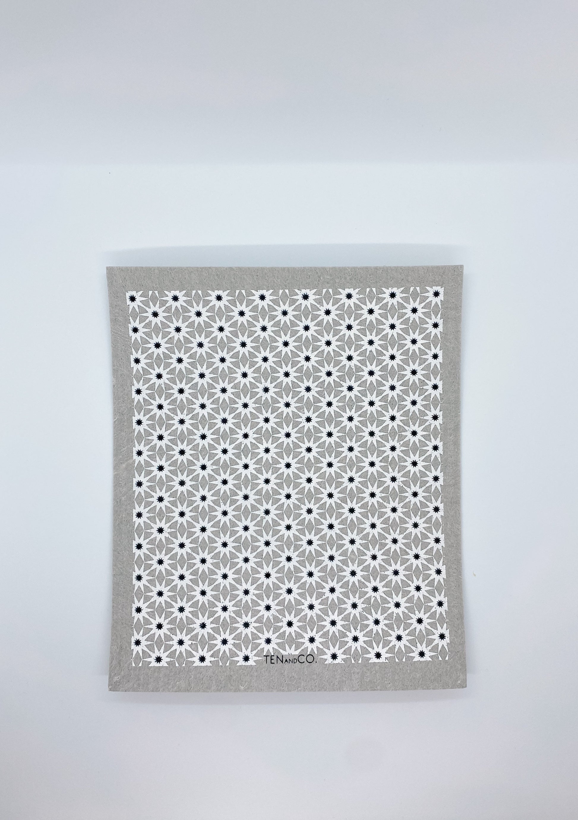 Eco-friendly sponge cloth in grey starburst pattern, replace the use of up to 17 rolls of paper towel